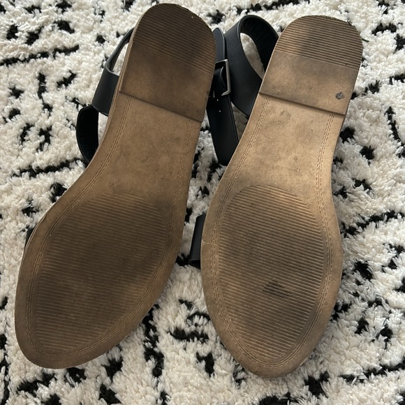 Steve Madden sandals - Picture 2 of 2